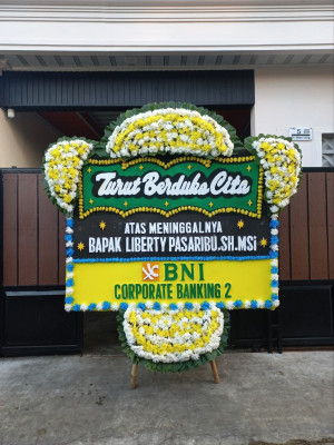 Papan Bunga Duka di Pace